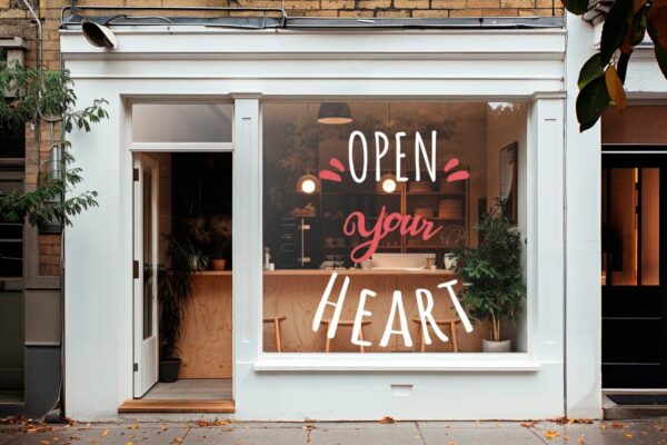 Αυτοκόλλητο βιτρίνας Βαλεντίνου Open Your Heart | Blueprint.gr